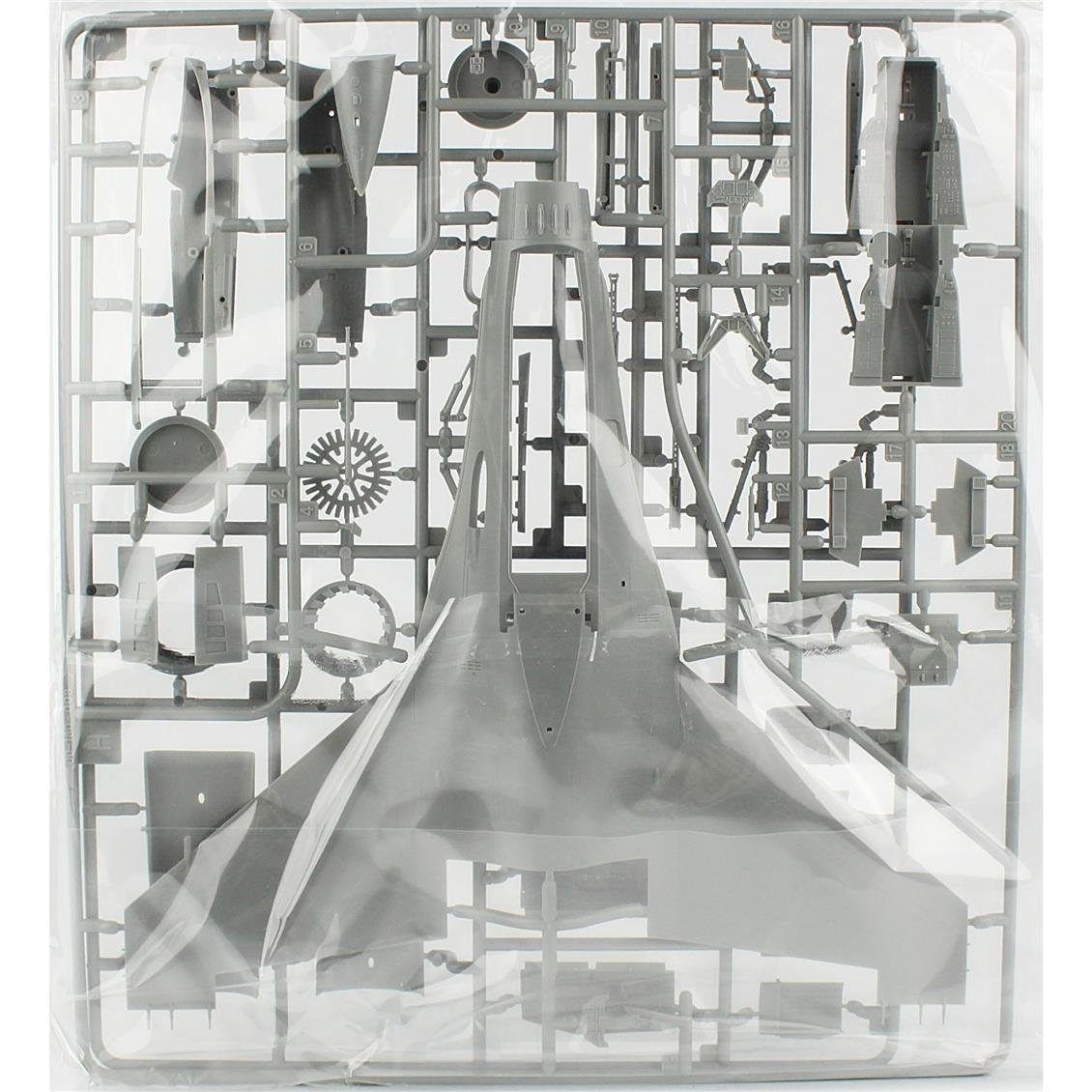 Kinetic K48105 1/48 F-16D Block 30/40/50 USAF Savaş Uçağı, Plastik Model Kiti