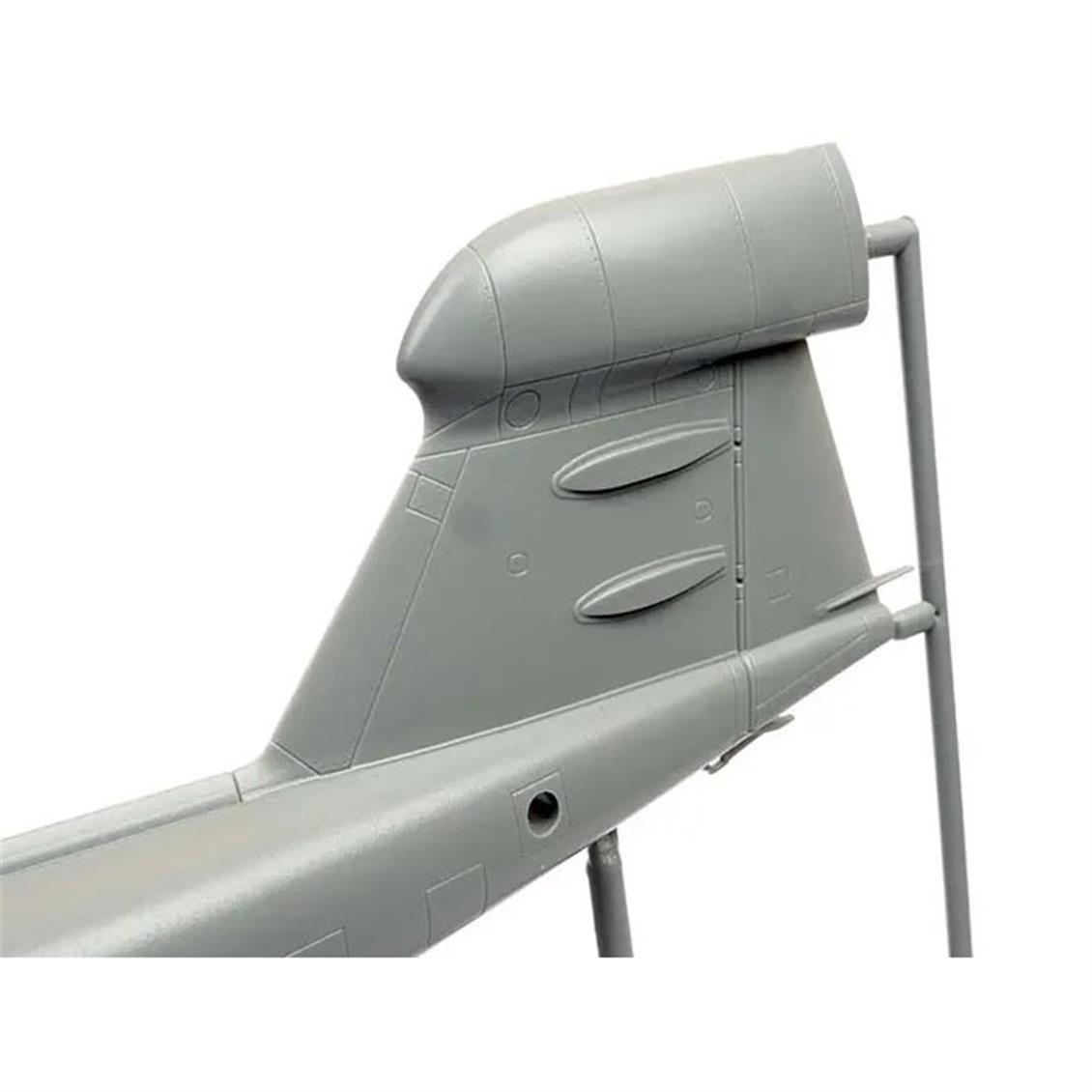 Kinetic K48112 1/48 EA-6B Prowler (VMAQ-2 Playboys) Savaş Uçağı, Plastik Model Kiti