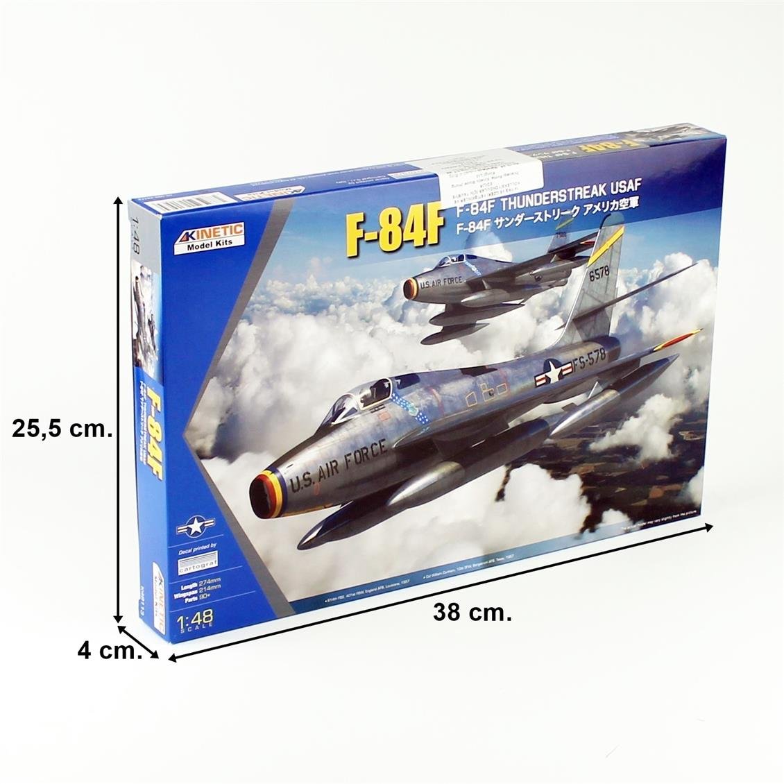 Kinetic K48113 1/48 F-84F Thunderstreak USAF Savaş Uçağı, Plastik Model Kiti