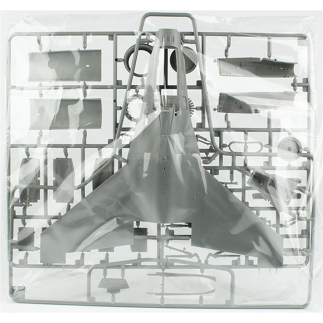 Kinetic K48133 1/48 F-16C Block 52 (Black Knights-Republic of Singapore Air Force) Savaş Uçağı, Plastik Model Kiti