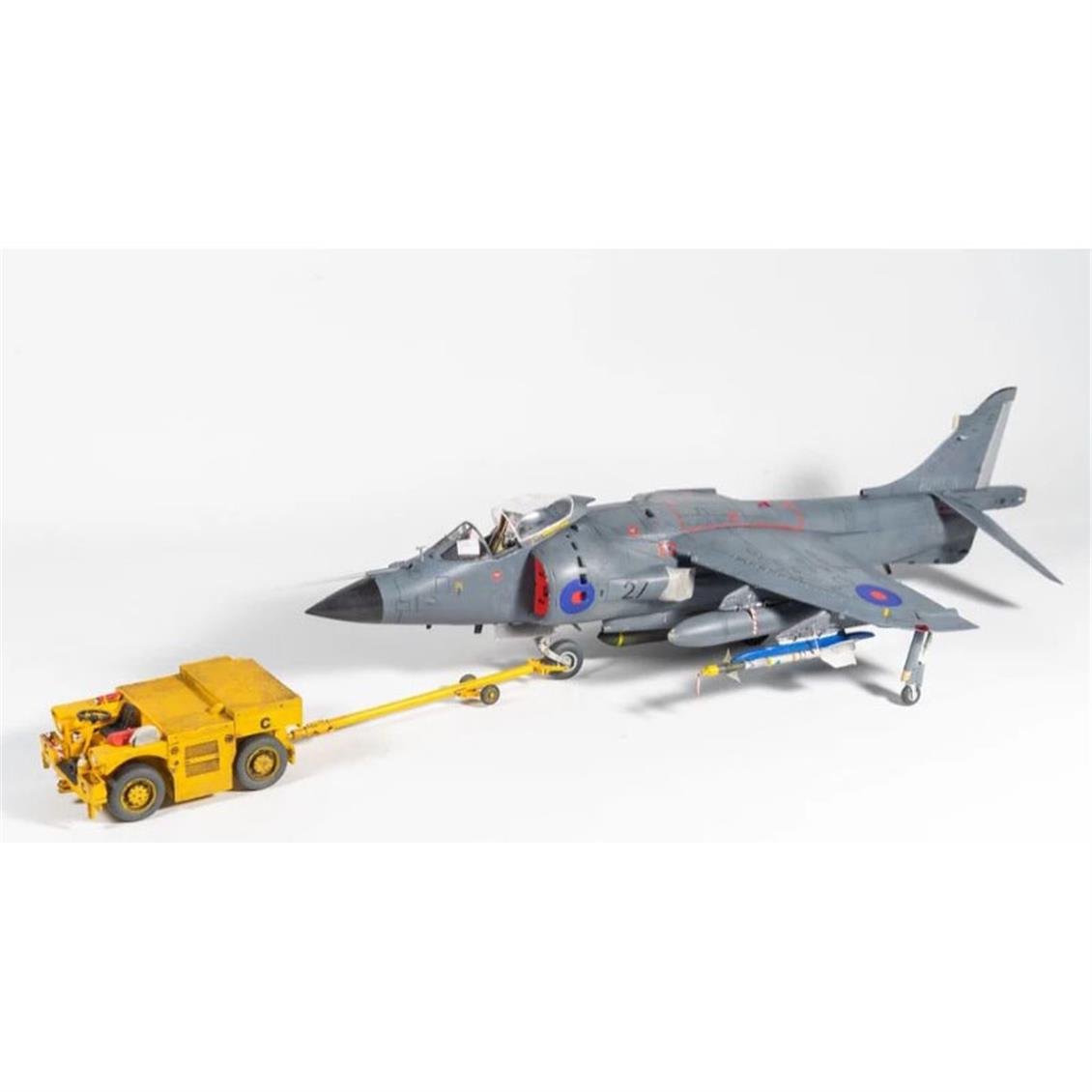 Kinetic K48138 1/48 FRS.1 Sea Harrier ( Falklands 40th Anniversary) Savaş Uçağı, Plastik Model Kiti