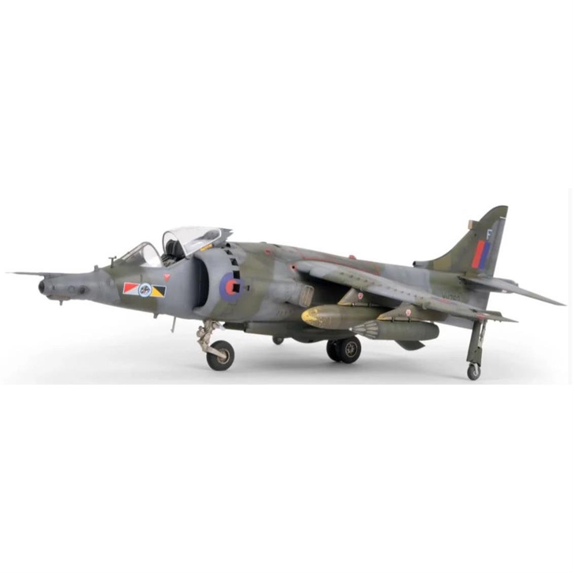 Kinetic K48139 1/48 Harrier GR.3 (Falklands 40th Anniversary) Savaş Uçağı, Plastik Model Kiti