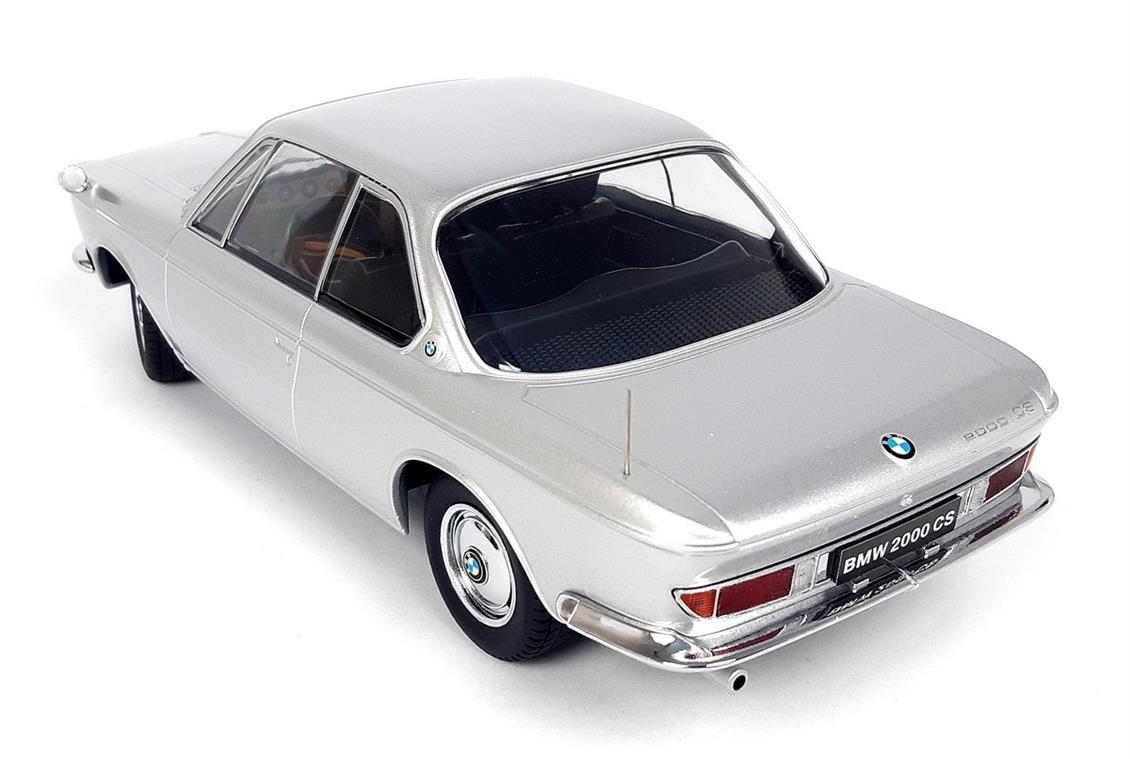 KKscale 180123 1/18 1965 Bmw 2000 CS, Gümüş, Sergilemeye Hazır Metal Araba Modeli