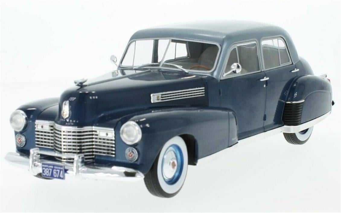 MCG 18072 1/18 1941 Cadillac Fleetwood, Seri 60 Special Sedan, Metalik Mavi, Sergilemeye Hazır Metal Araba Modeli