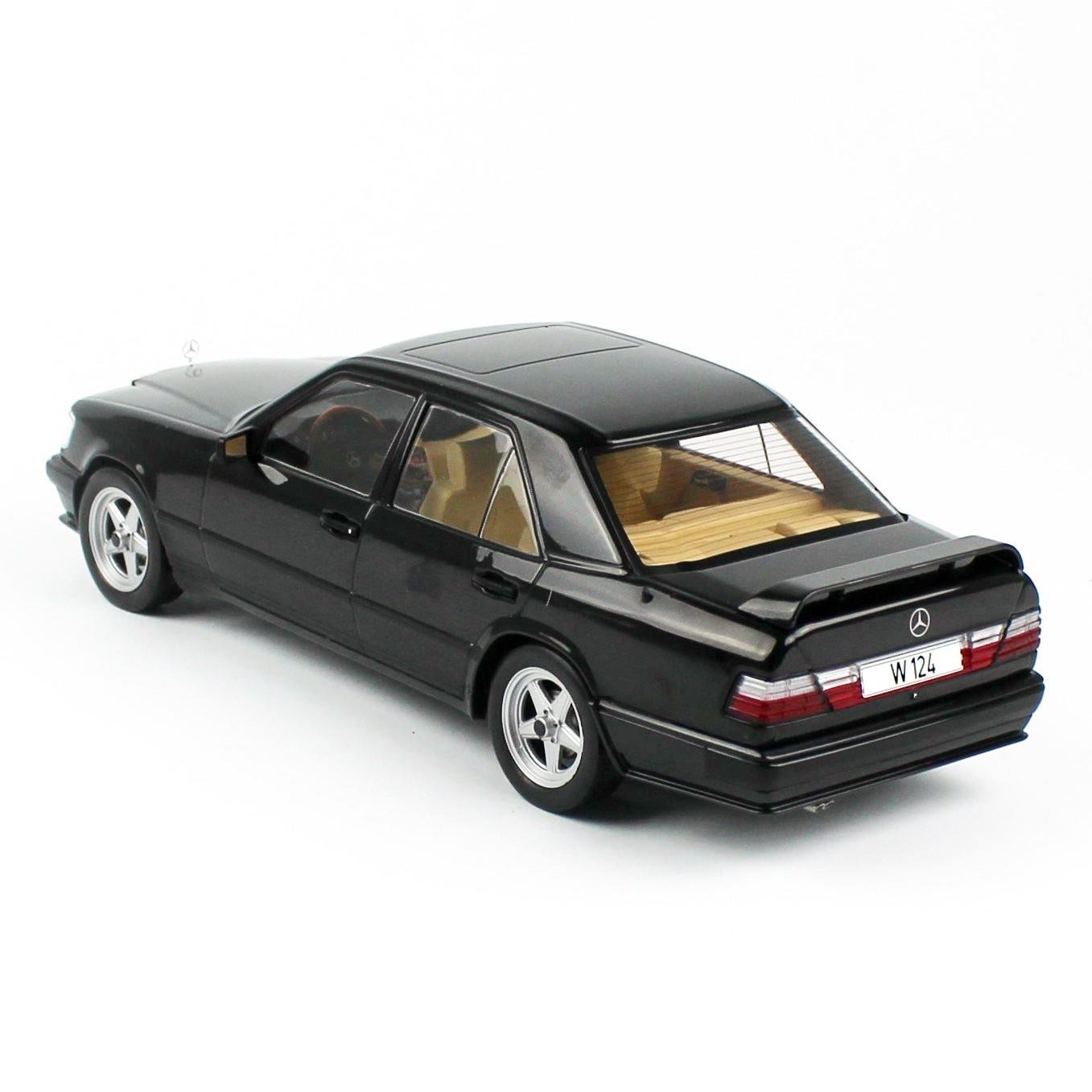MCG Mercedes Benz E-Class (W124 Kasa) 1986, Sergilemeye Hazır Model Araba