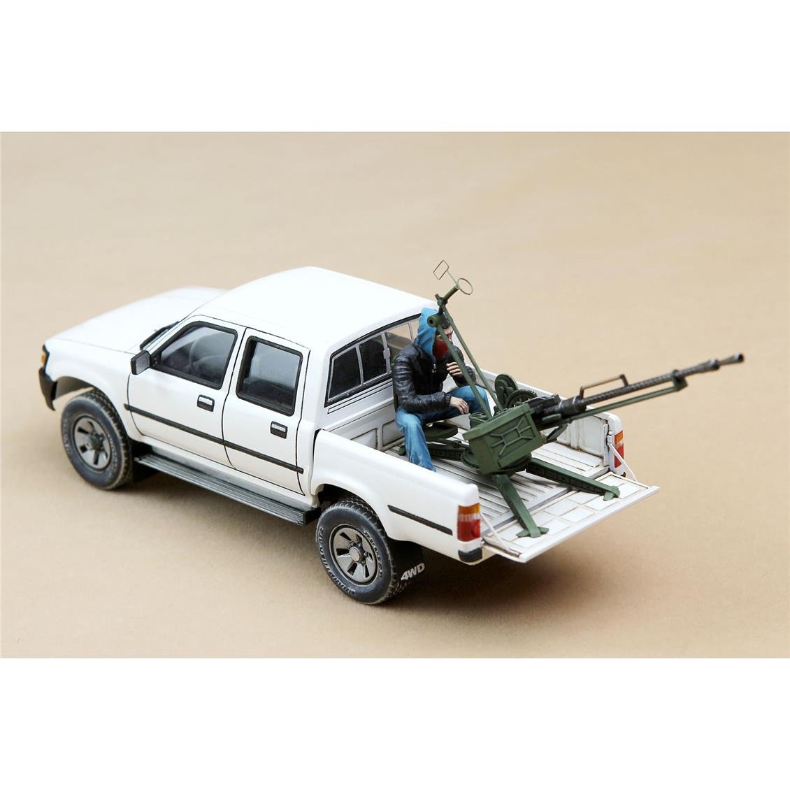 Meng VS-001 1/35 Ölçek ZPU-1 Silahlı Toyota Hilux Kamyonet, Plastik Model Kiti