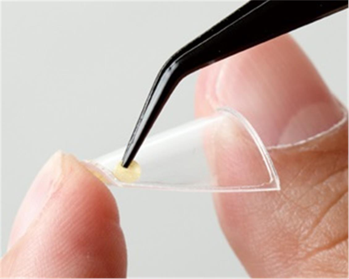 Mr.Hobby GT-71 Yuvarlak ve Üçgen Maskeleme Bantları, 2 Adet 100x175mm Levhada