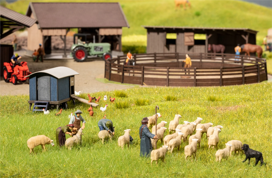 Noch 15751 1/87 Koyun Kırkma Figürleri