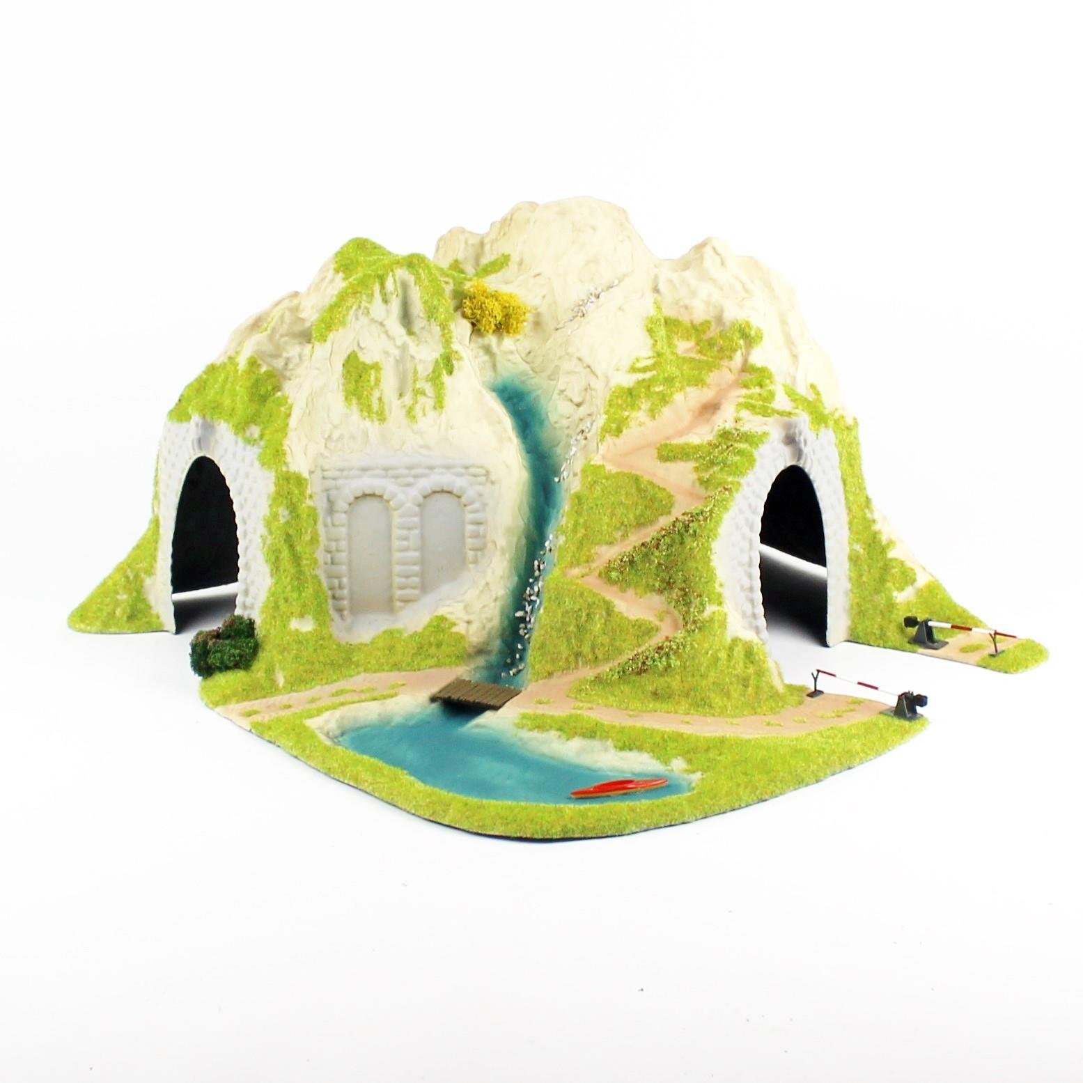 Noch 5170 1/87 Ölçek Tek Hatlı Virajlı Tünel , 41x37x22(H) cm. Hazır Dioraması