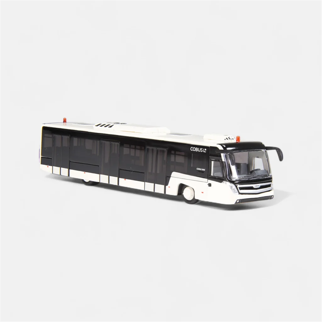 NZG 0981/40 1/87 Ölçek, Cobus 3002 Havaalanı Otobüsü, Beyaz, Sergilemeye Hazır Metal Model
