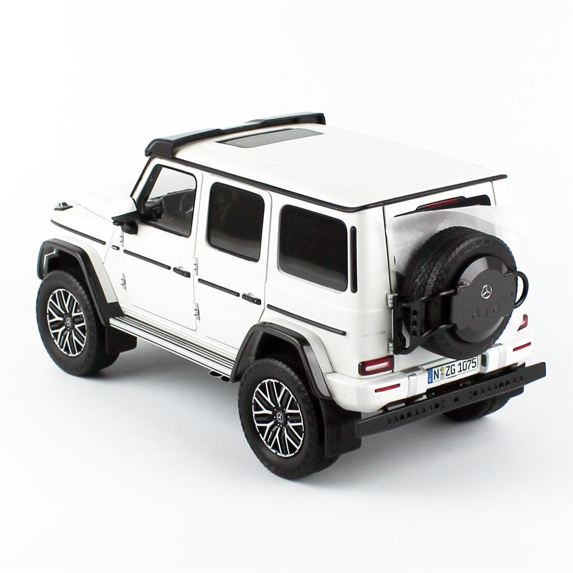 NZG 1075/40 1/18 Scale, Mercedes-AMG G 63, Opaque White, Metal Model Ready for Display