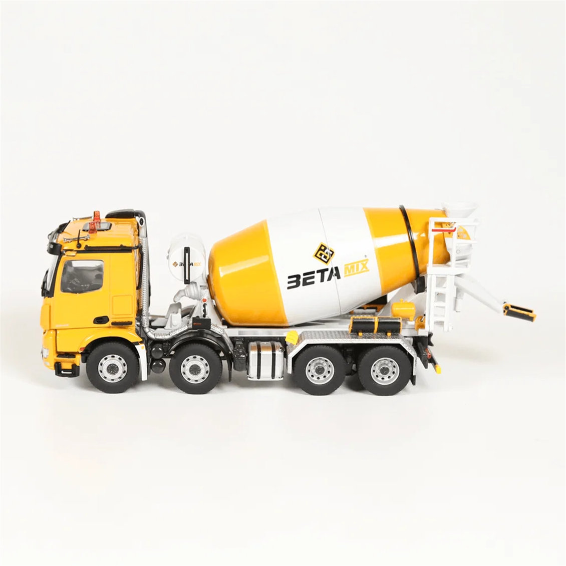 NZG 1078 1/50 Ölçek, Mercedes-Benz Arocs 8x4 Beton Mikseri (Betamix), Sergilemeye Hazır Metal Model
