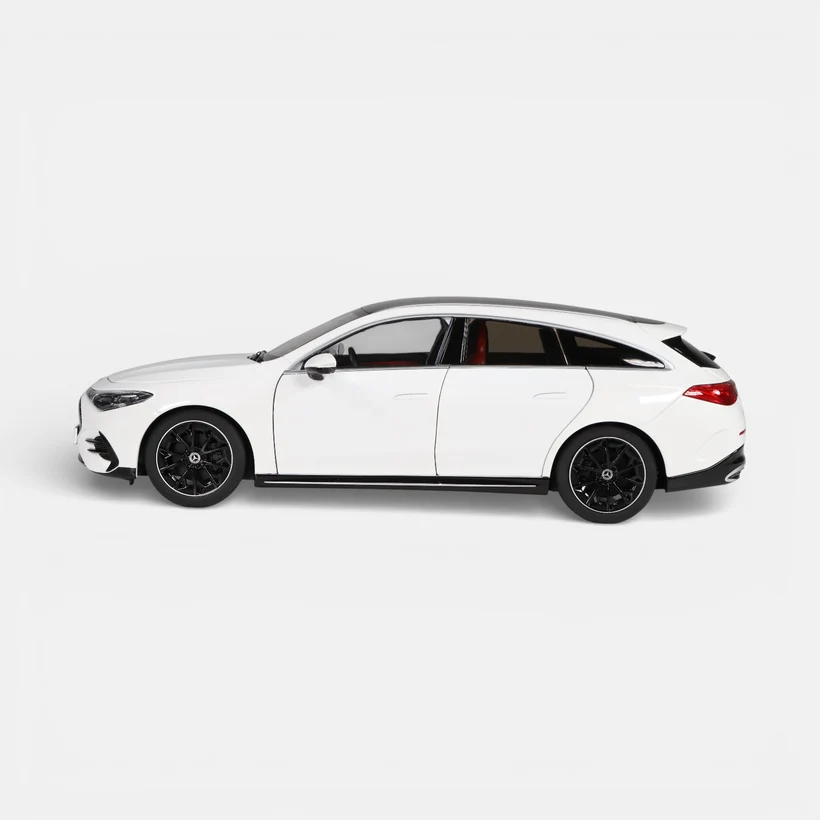 NZG 1102/41 1/18 Ölçek, Mercedes-Benz C-Class W206 Araba, Polar Beyaz, Sergilemeye Hazır Metal Model