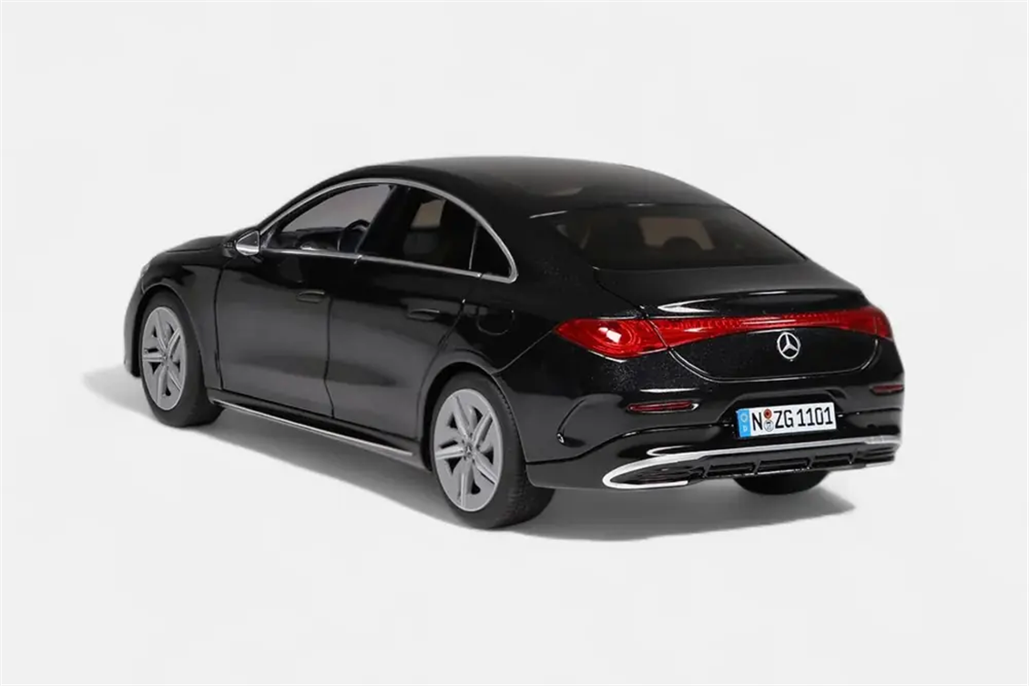 NZG 1102/51 1/18 Ölçek, Mercedes-Benz C-Class W206 Araba, Kosmos Siyah, Sergilemeye Hazır Metal Model