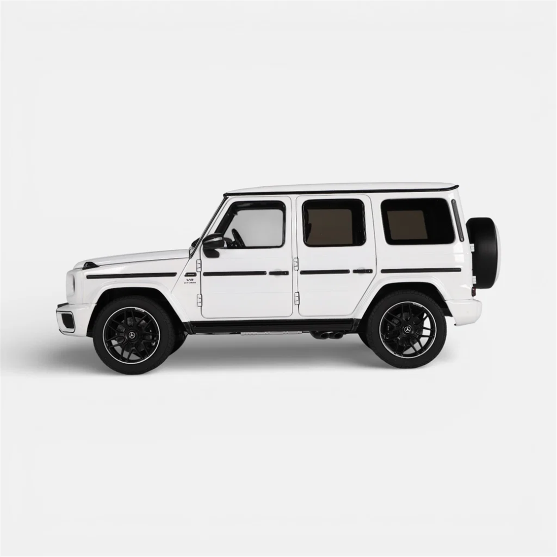 NZG 1109/41 1/18 Ölçek, Mercedes-AMG G 63 4x4 Arazi Aracı, Polar Beyaz, Metal, Sergilemeye Hazır Metal Model