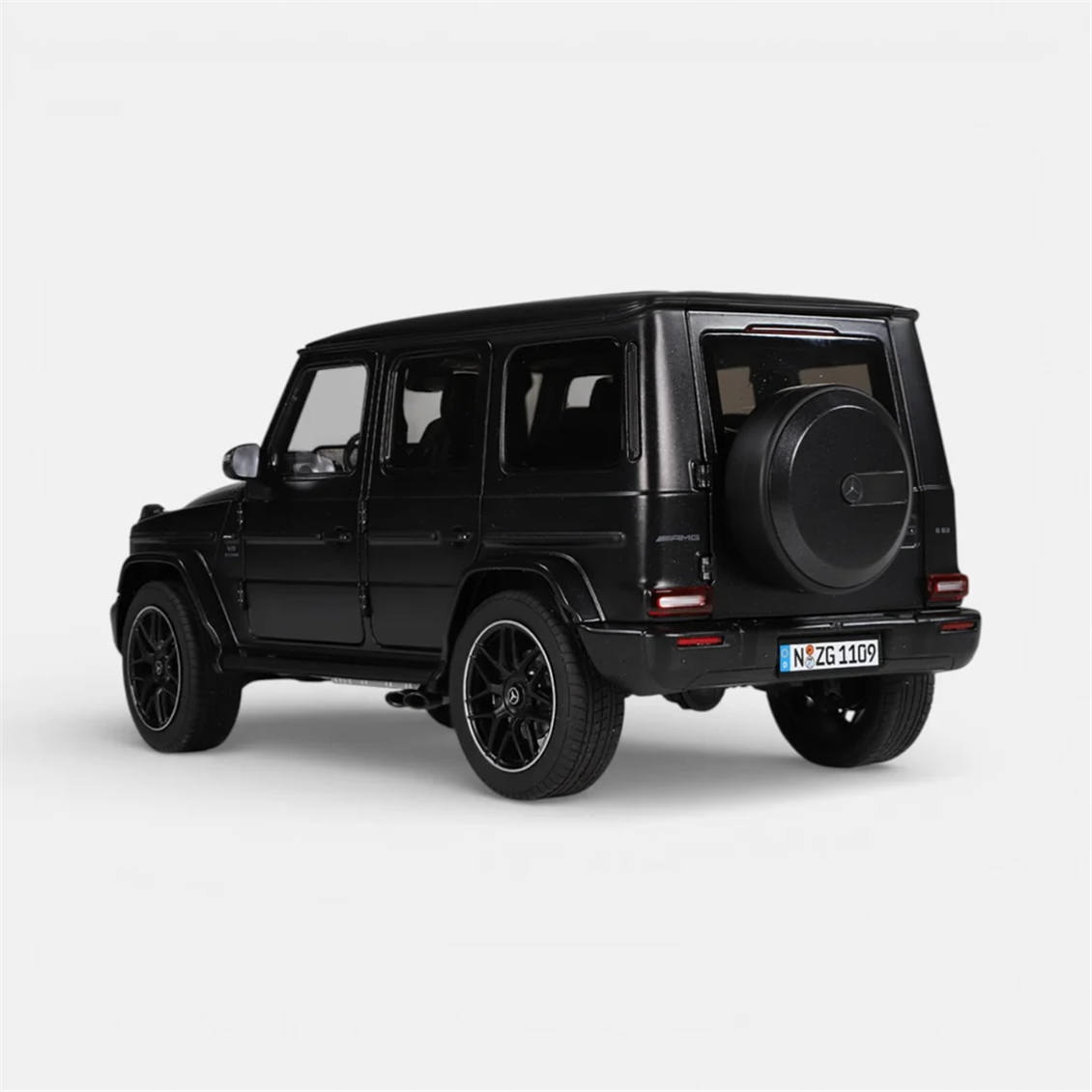 NZG 1109/52 1/18 Ölçek, Mercedes-AMG G 63 4x4 Arazi Aracı, Gece Siyahı, Sergilemeye Hazır Metal Model