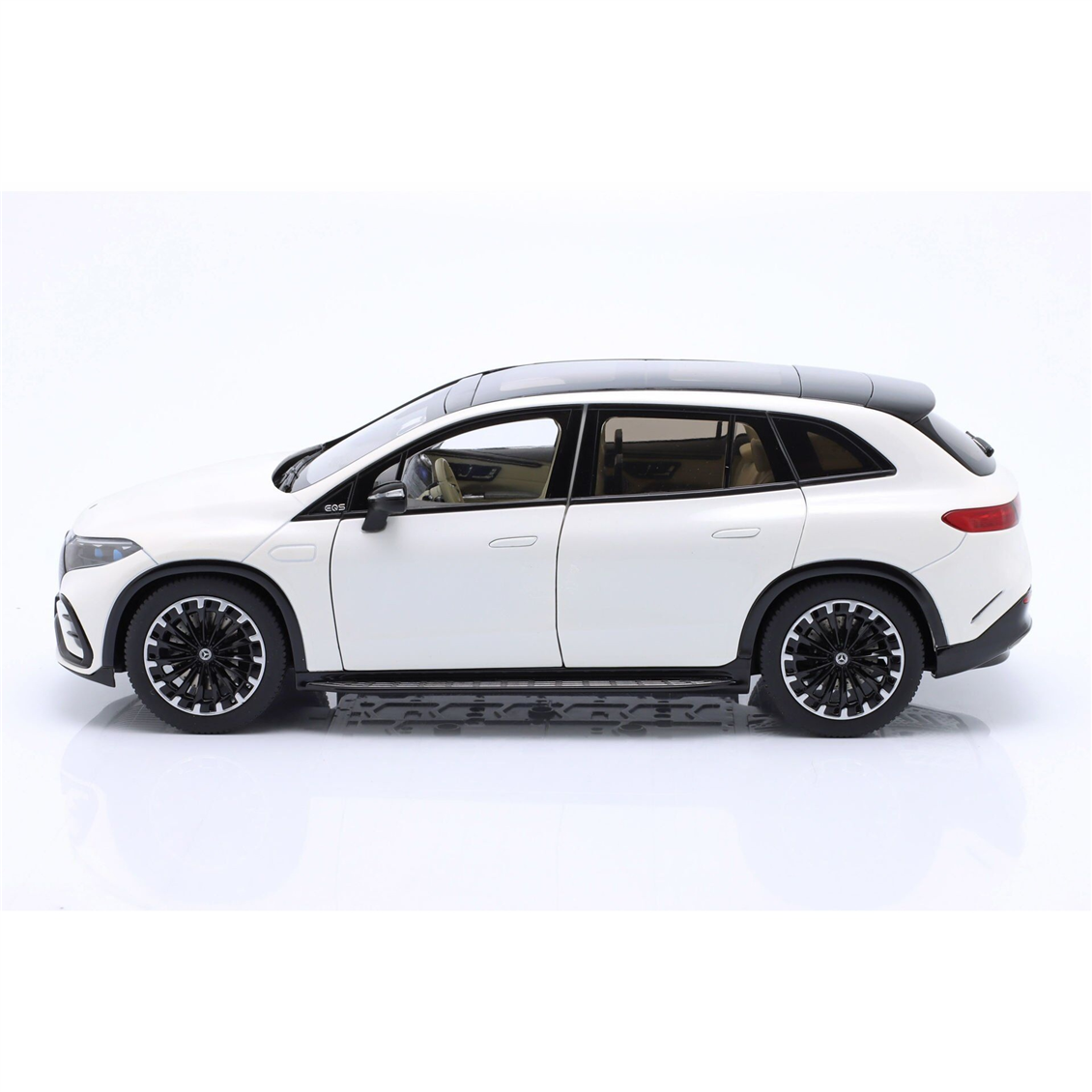 NZG B66960590 1/18 Ölçek,- MERCEDES BENZ - EQS SUV (X296) VON MERCEDES-EQ 2022, Sergilemeye Hazır Metal Araba Modeli