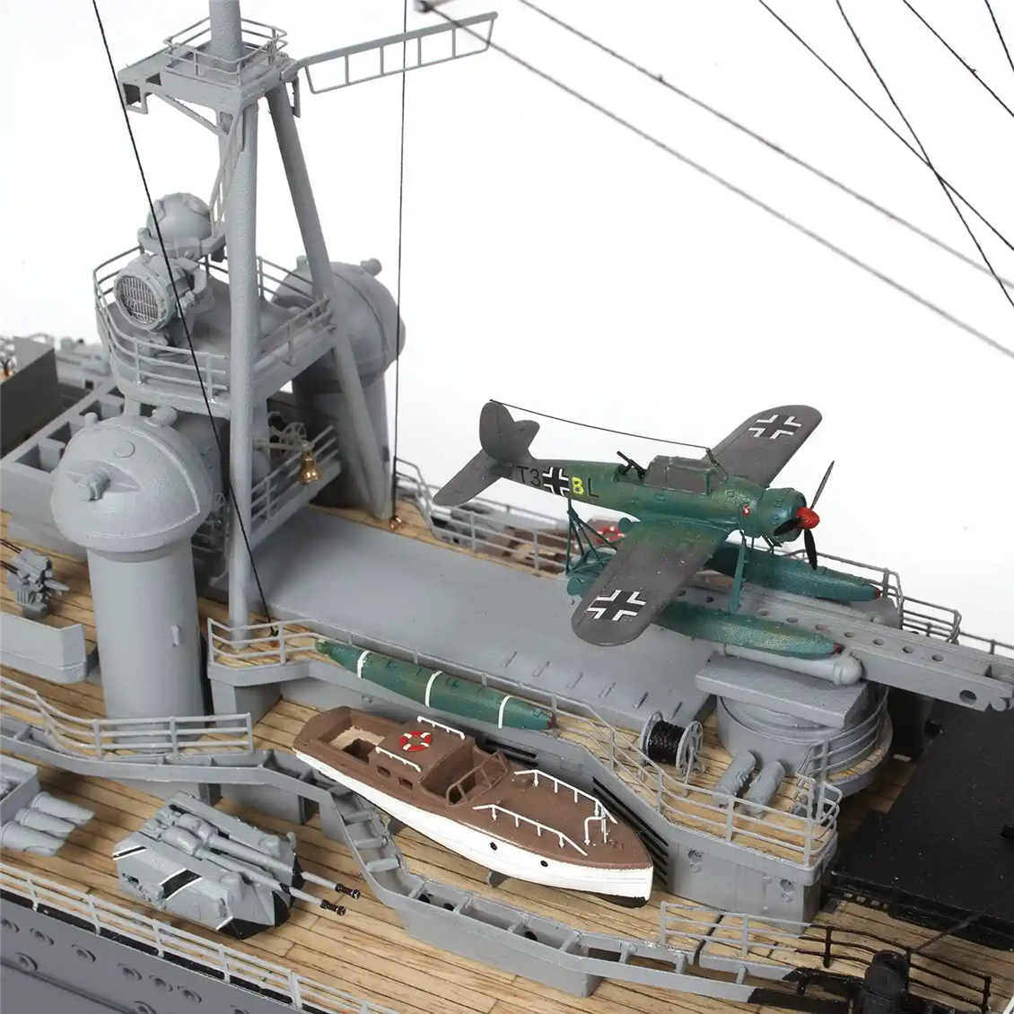 Occre 16000 1/200 Scale, Prinz Eugen, 107 cm. Heavy German Cruiser, Wooden Model Kit