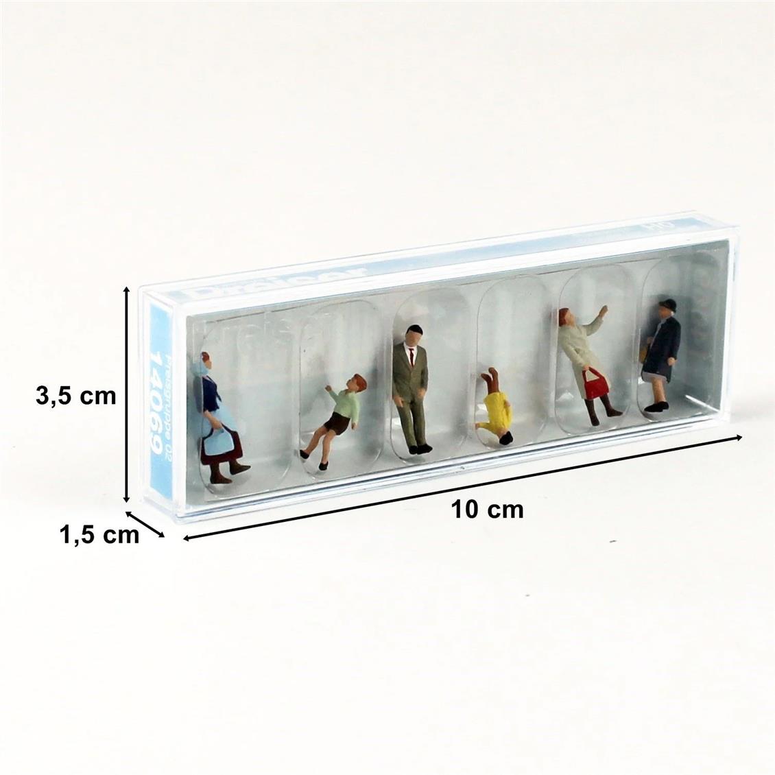 Preiser 14069 1/87 Ölçek Bekleyen Çocuklu Yolcu Figürleri