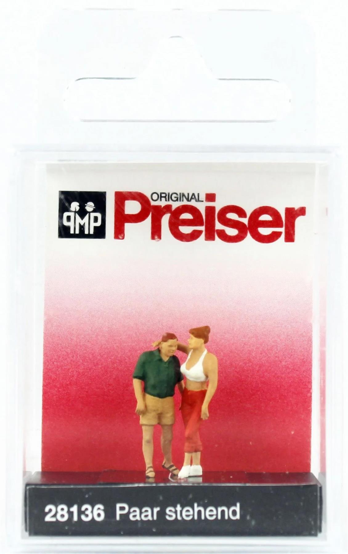 Preiser 28136 1/87 Ölçek Ayakta Duran Çift Figürü
