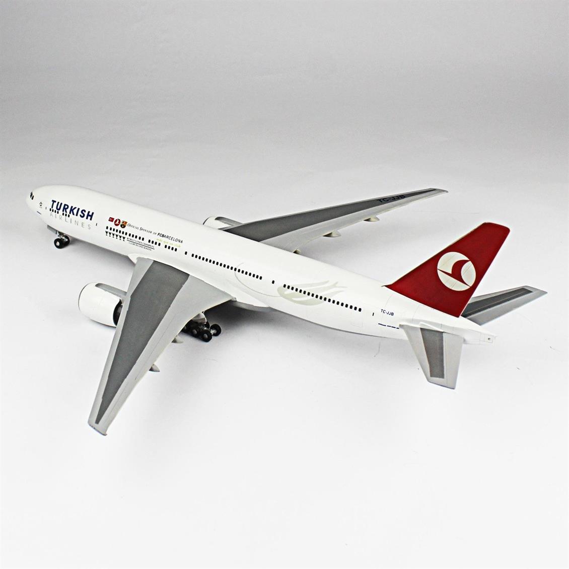 QD136 1/144 B-777 Sergilemeye Hazır Plastik Uçak Maketi