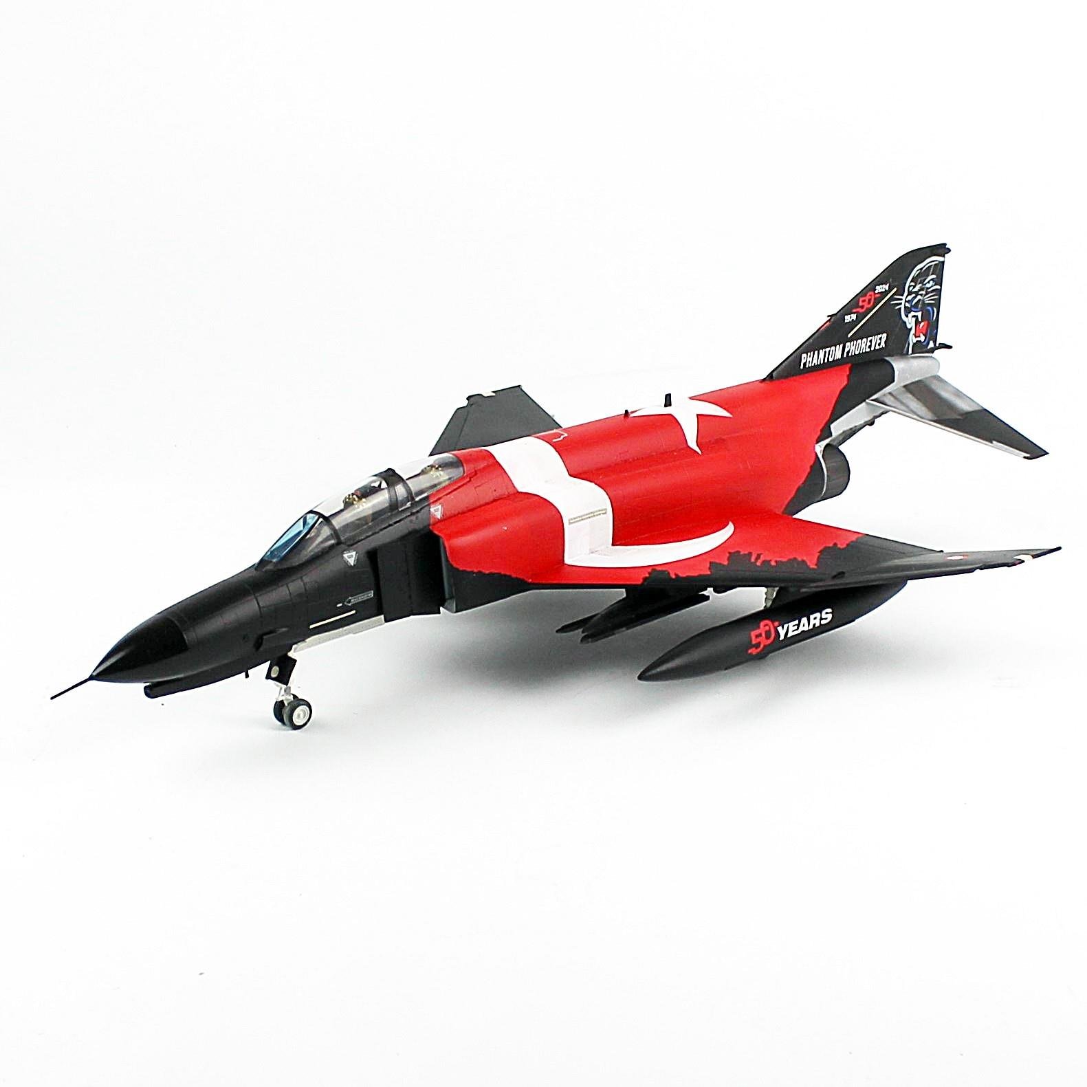 QD175 1/48 Ölçek, F-4E Phantom, 50. Yıl Decalli, Sergilemeye Hazır Savaşl Uçağı Modeli