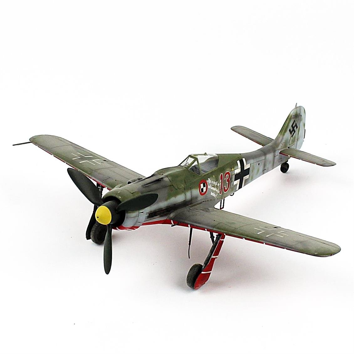 QD181 1/48 Ölçek, FOCKE-WULF 190 D 9, Sergilemeye Hazır Savaşl Uçağı Modeli