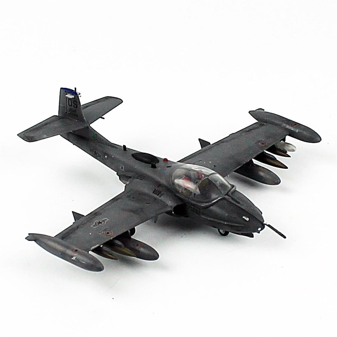 QD186 1/72 Ölçek, A-37 (Dragonfly) US Air Force, Sergilemeye Hazır Savaşl Uçağı Modeli