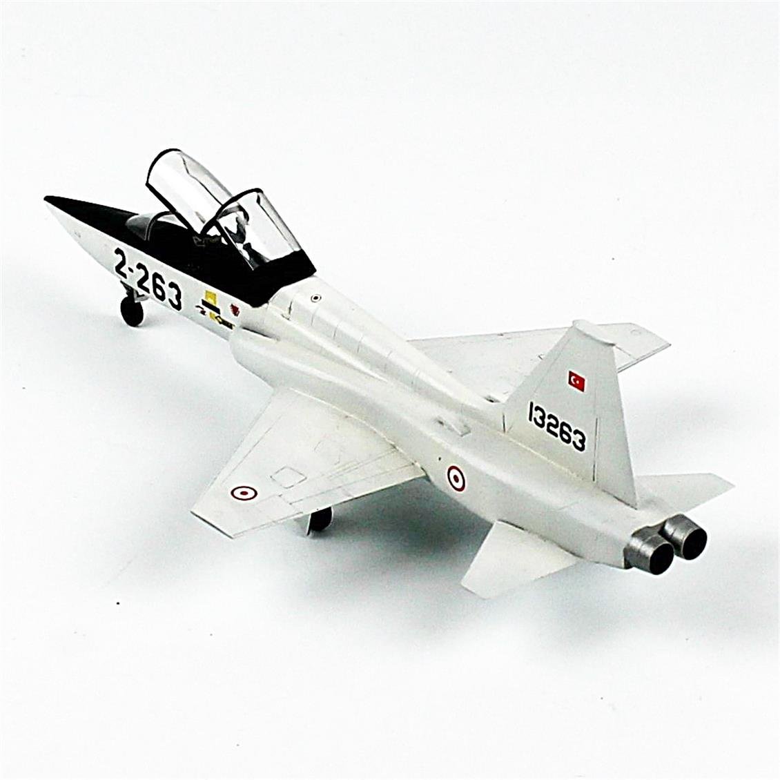 QD188 1/72 Ölçek, T-38 (ARI) Türk Hv. Kuv., Sergilemeye Hazır Savaşl Uçağı Modeli