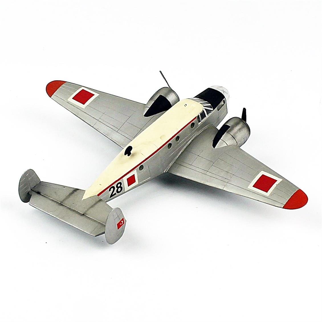 QD189 1/72 Ölçek, Beech AT-11 Kansan, Türk Hv. Kuv., Sergilemeye Hazır Savaşl Uçağı Modeli