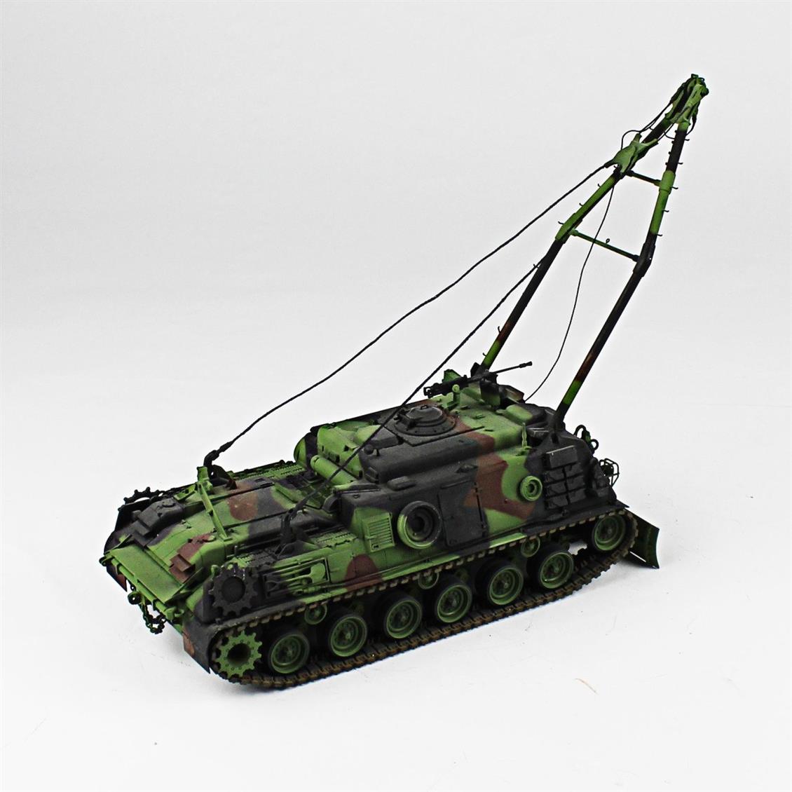 QD227 1/35 M88 Bergepanzer / afv club  Sergilemeye Hazır Plastik Tank Maketi