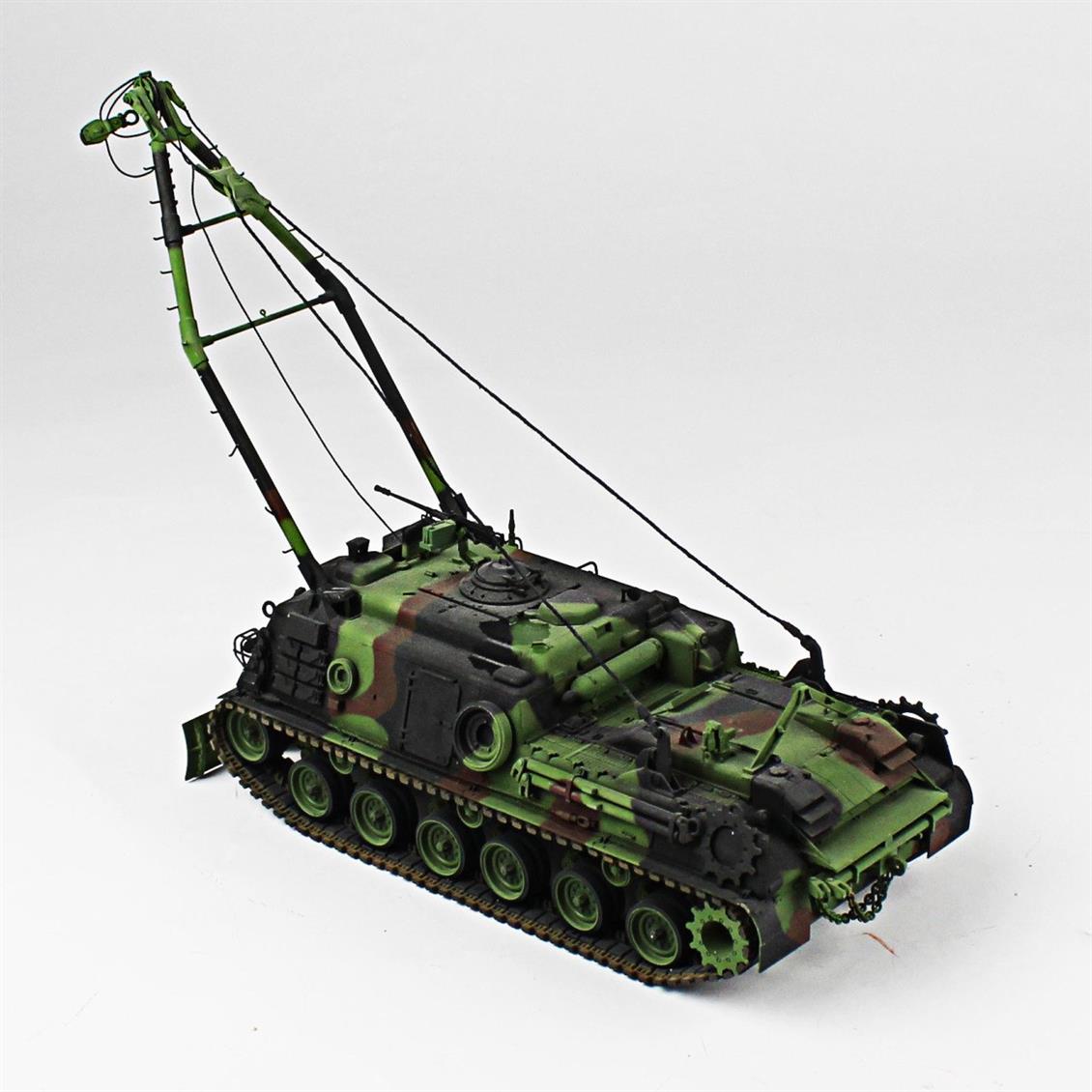 QD227 1/35 M88 Bergepanzer / afv club  Sergilemeye Hazır Plastik Tank Maketi