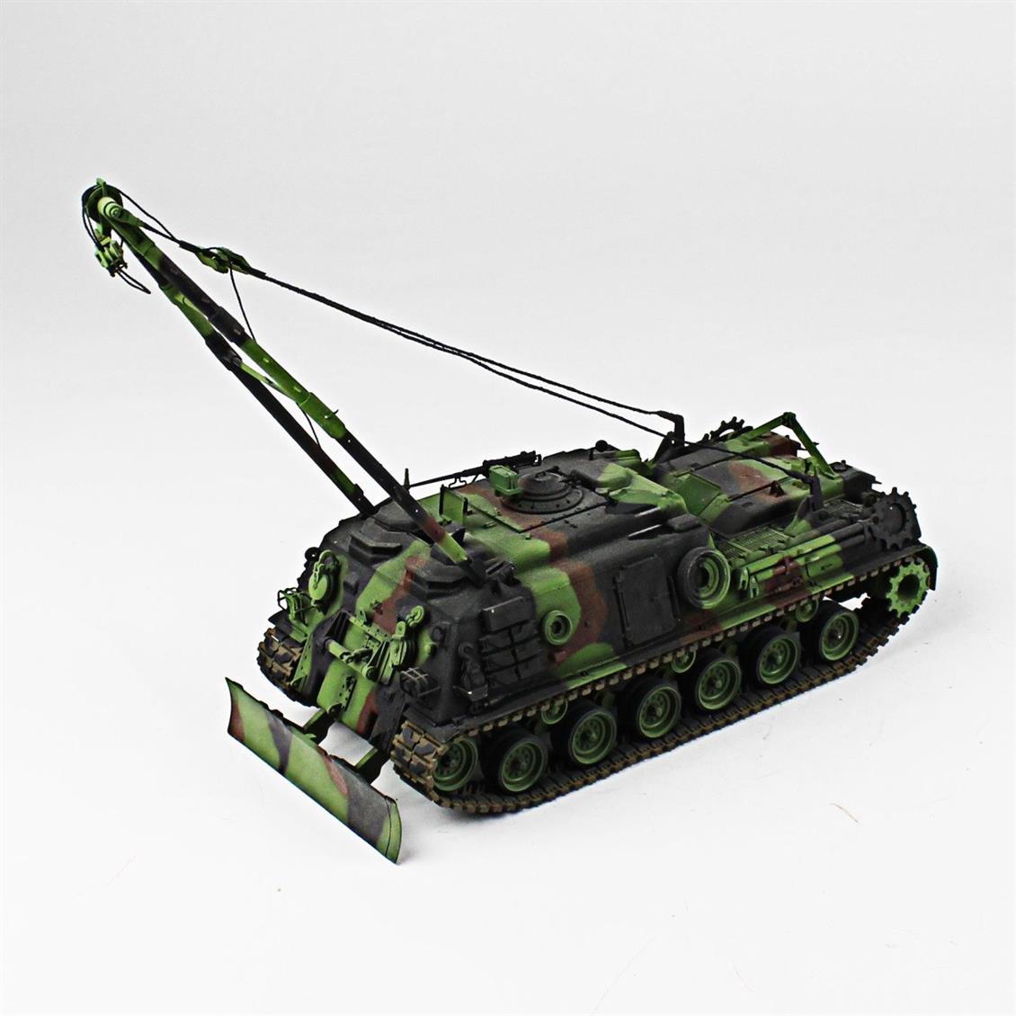 QD227 1/35 M88 Bergepanzer / afv club  Sergilemeye Hazır Plastik Tank Maketi