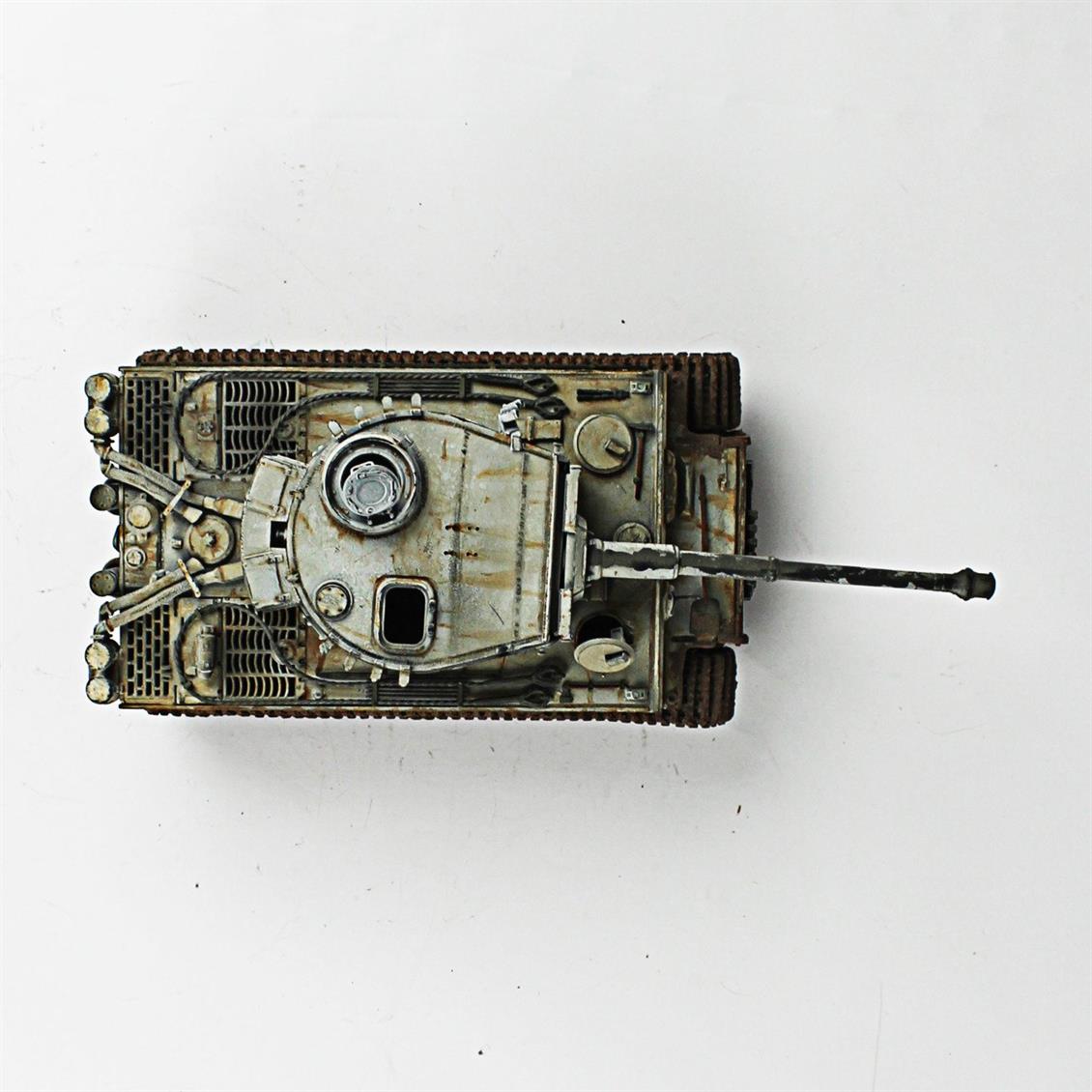 QD251 1/35 Tiger I, Tamiya, Sergilemeye Hazır Plastik Tank Maketi