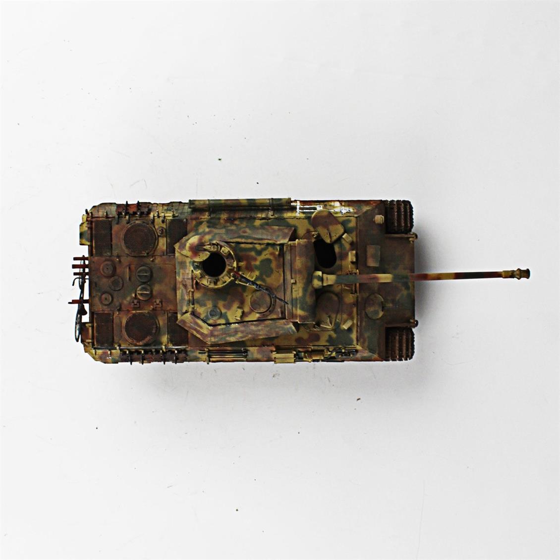 QD257 1/35 Panther, Tamiya, Sergilemeye Hazır Plastik Tank Maketi