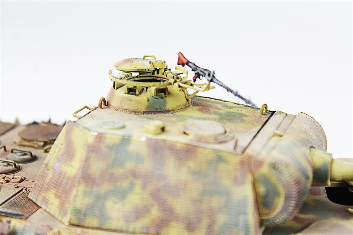 QD257 1/35 Panther, Tamiya, Sergilemeye Hazır Plastik Tank Maketi