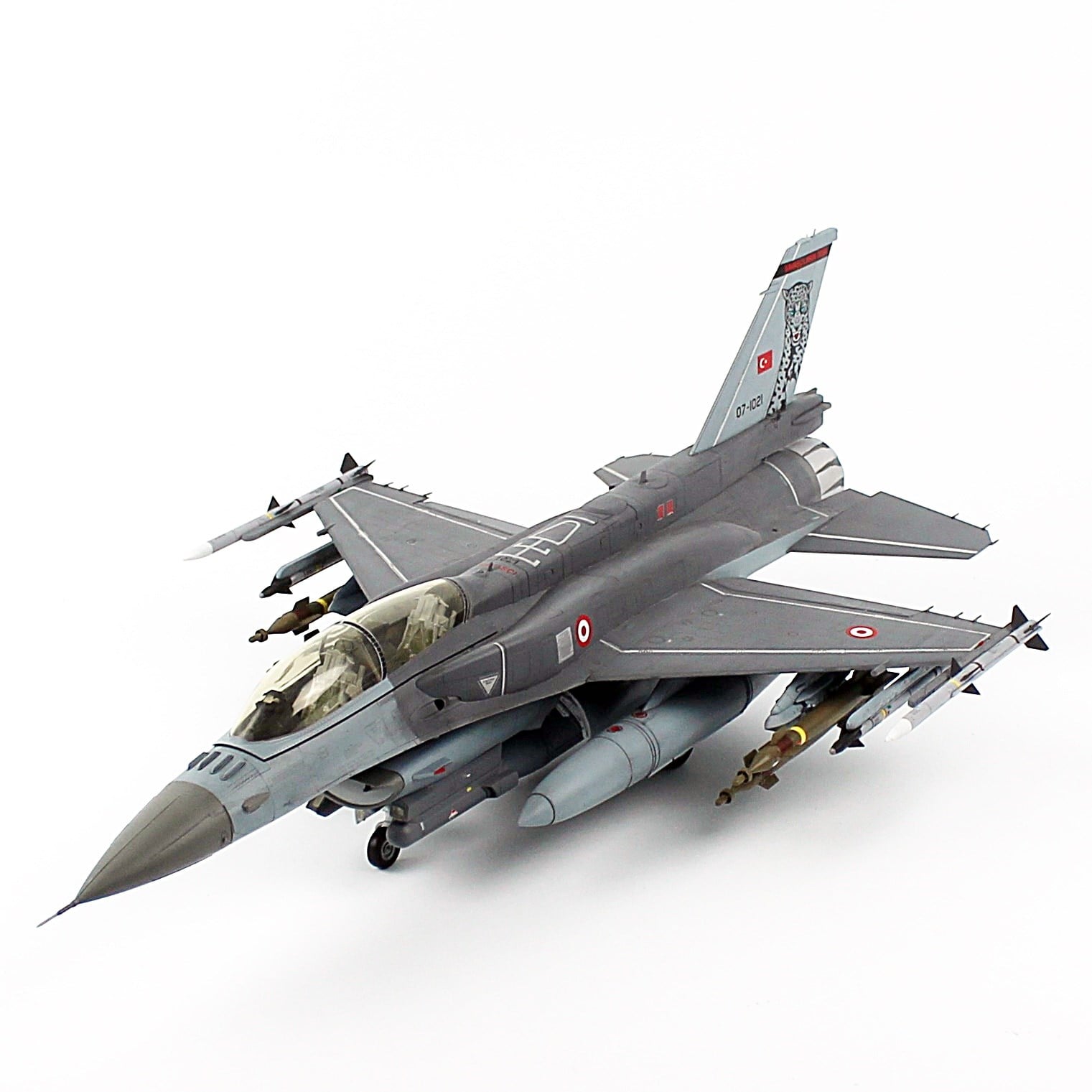 QD605 1/32 Ölçek, F-16D Savaşan Şahin, Pars 181. Filo, Sergilemeye Hazır Plastik Uçak Modeli