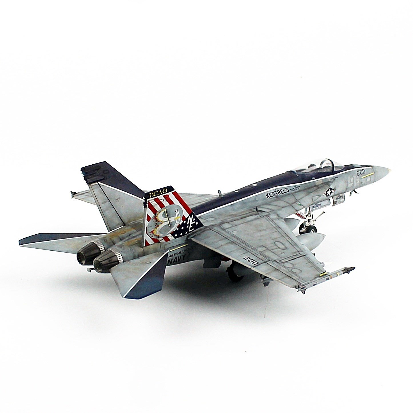 QD613 1/72 Ölçek, F/C-18C Hornet, Sergilemeye Hazır Model Uçak