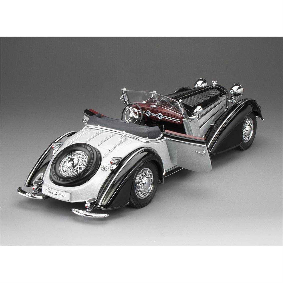 Sunstar 2410 1/18 Ölçek, 1939 Horch 855 Roadster, Gri Gümüş/Koyu Mavi, Sergilemeye Hazır Metal Araba Modeli