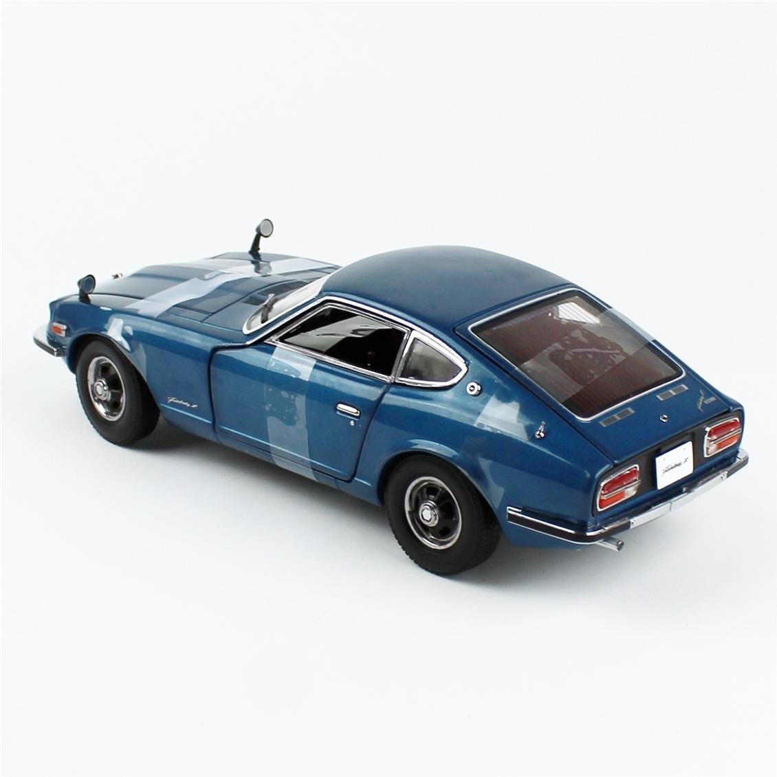 Sunstar 3513 1/18 Ölçek, 1970 Fairlady Z (S30), Mavi, Sergilemeye Hazır Metal Araba Modeli