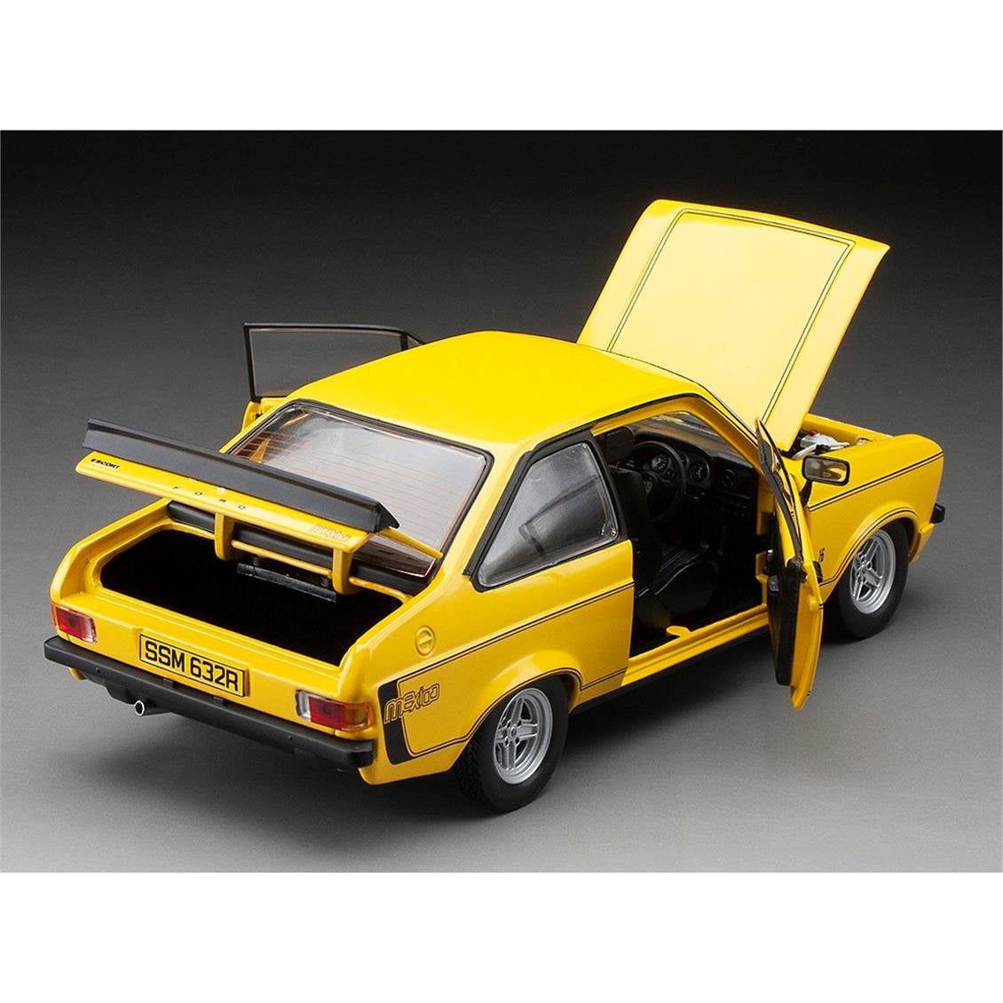 Sunstar 4632 1/18 Ölçek, 1976 Ford Escort MKII RS Mexico, Sarı, Sergilemeye Hazır Metal Araba Modeli