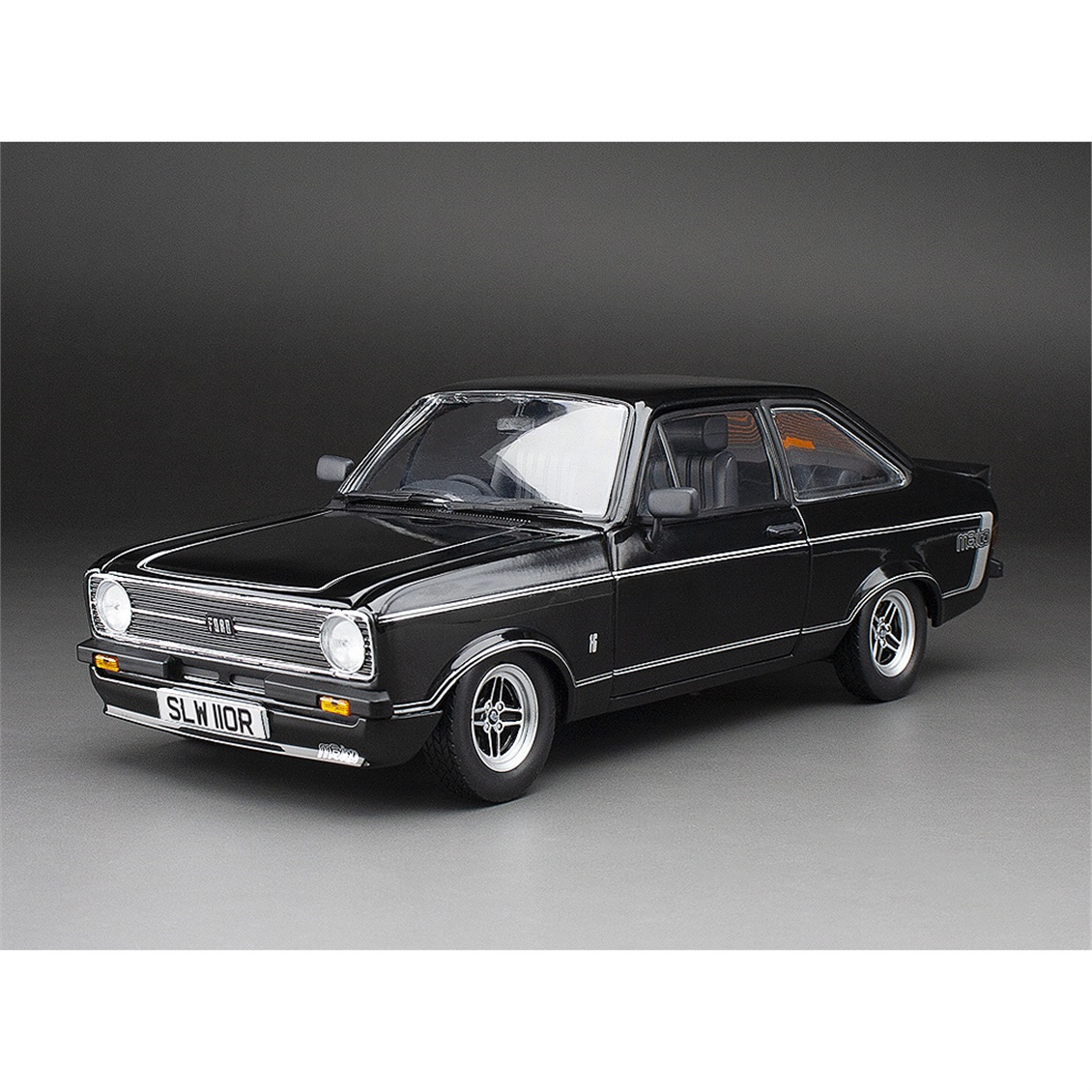 Sunstar 4634 1/18 Ölçek, 1976 Ford Escort MKII RS Mexico-Siyah (RHD), Sergilemeye Hazır Metal Araba Modeli