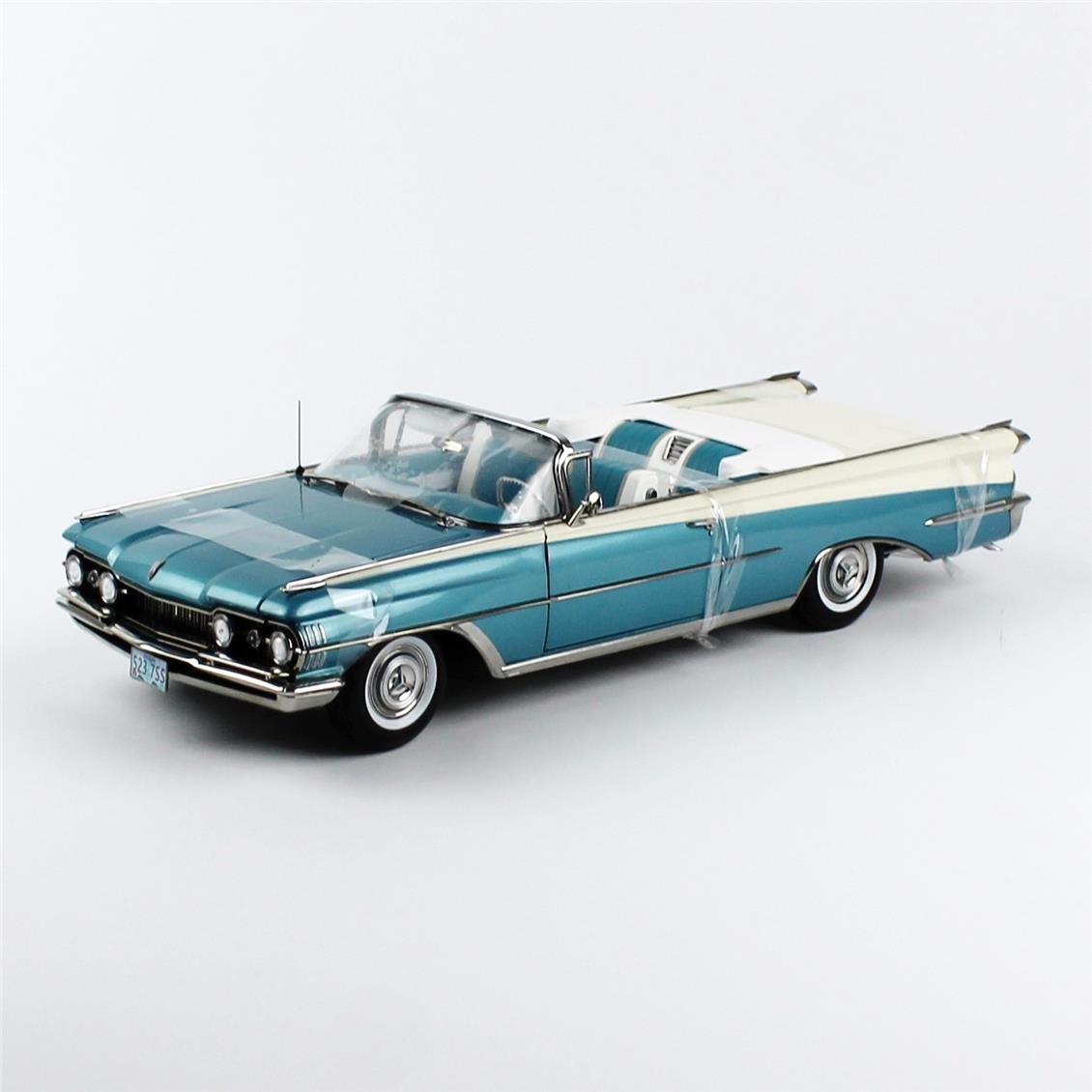 Sunstar 5237 1/18 Ölçek, 1959 Oldsmobile-98, Open Convertible, Metalik Su Mavisi, Sergilemeye Hazır Metal Araba Modeli