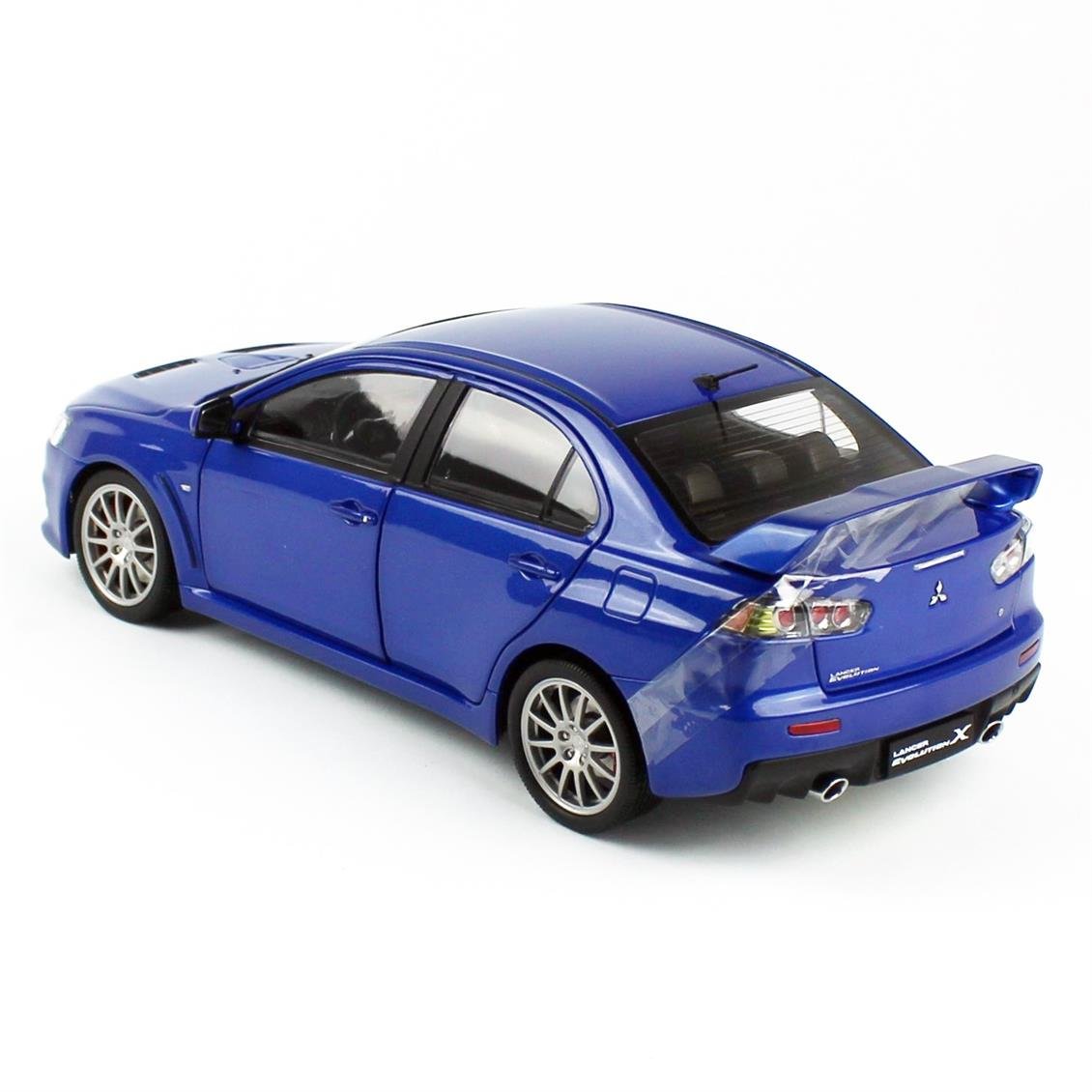 Sunstar 5823 1/18 Ölçek, Mitsubishi Lancer Evolution X, Mavi Metalik, Sergilemeye Hazır Metal Araba Modeli