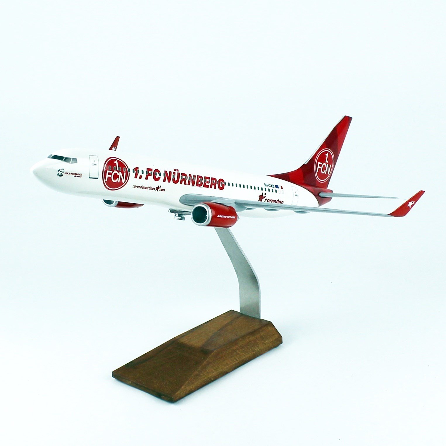 THY025 1/100 WAHRE, Corendon Airlines B737-800 Passagierflugzeuge, bereit, Holzstandmodell auszustellen