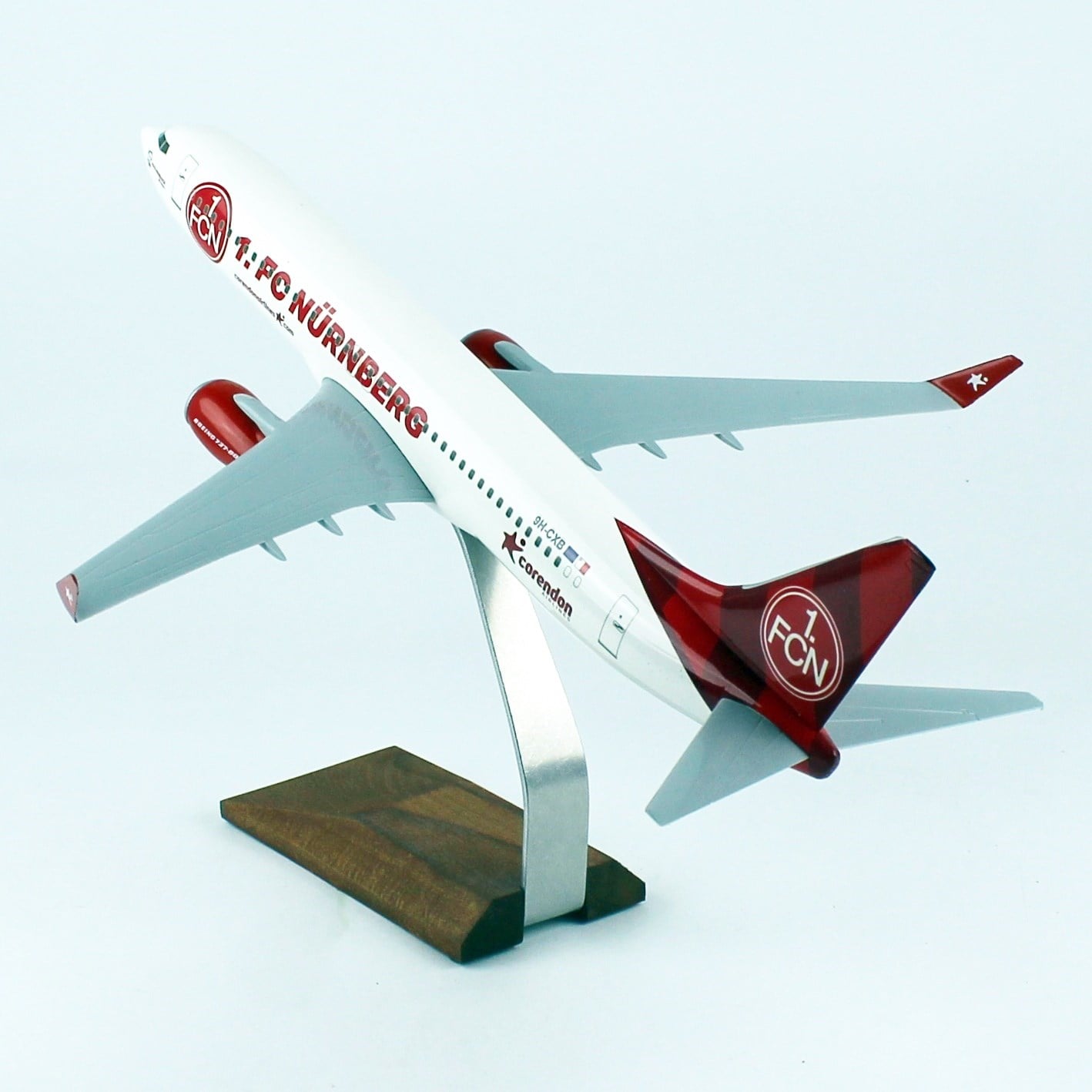 THY025 1/100 WAHRE, Corendon Airlines B737-800 Passagierflugzeuge, bereit, Holzstandmodell auszustellen