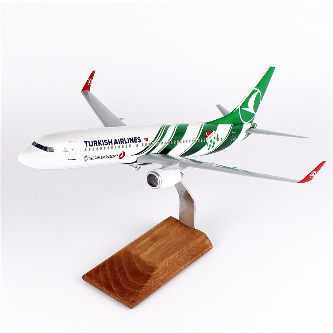 THY039 1/100 Ölçek, THY Bursa Spor Logolu B737-800 Yolcu Uçağı, Sergilemeye Hazır Ahşap Standlı Model