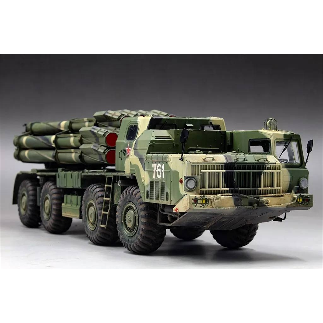 Trumpeter 01020 1/35 Ölçek, Russian 9A52-2 Smerch-M multiple rocket launcher of RSZO 9k58, Ağır Sınıf Çok Namlulu Roketatar  Pl