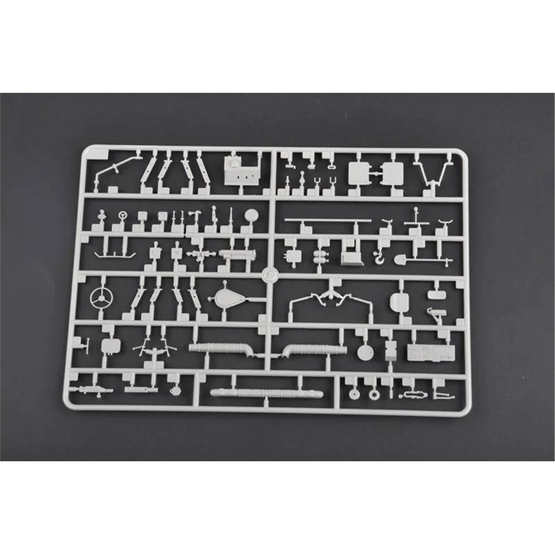 Trumpeter 01591 1/35 Ölçek, Russian BTR-70 APC (Geç Dönem), Amfibi Zırhlı Personel Taşıyıcı Plastik Model Kiti