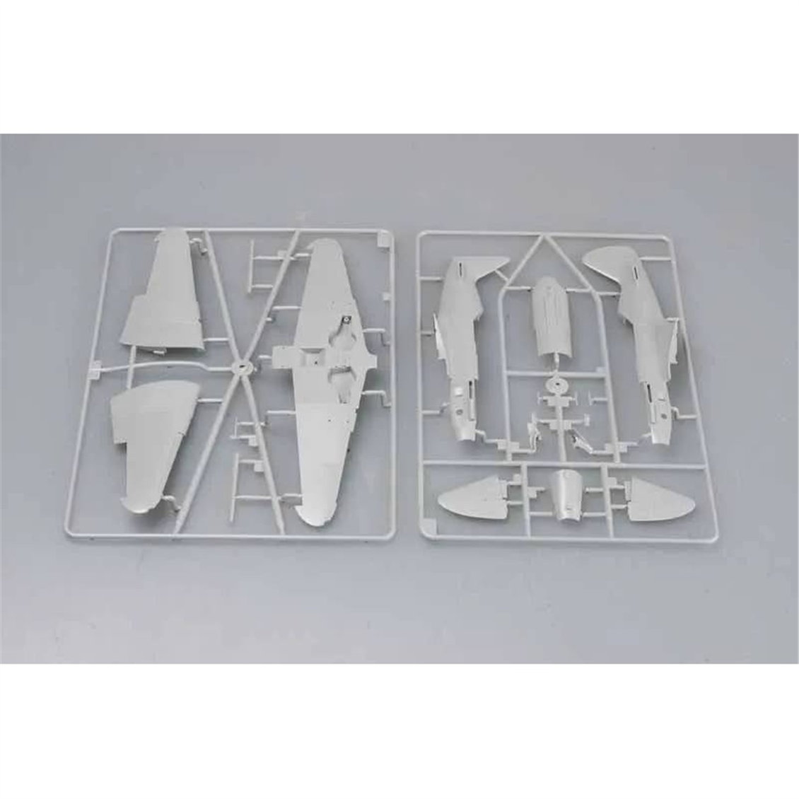 Trumpeter 02831 1/48 Ölçek, Soviet MiG-3 (Geç Dönem), Savaş Uçağı Plastik Model Kiti